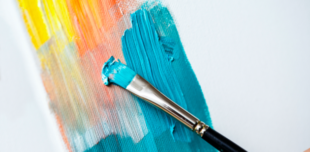 Estudiantes convierten lienzos blancos en obras artísticas
