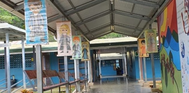 Foto de centro educativo promocionando la lectura