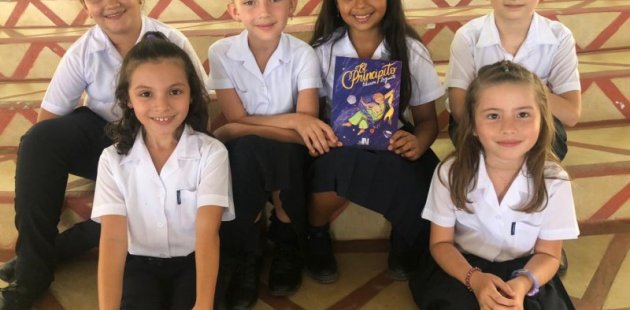 Estudiantes el libro el Principito edición Zaguate