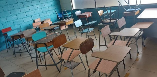 pupitres viejos fueron remozados