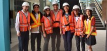 Carlos Alvarado, Melania Brenes y comunidad educativa