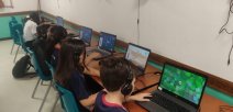 Estudiantes utilizan aceleradores de aprendizaje