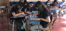 Estudiantes del Liceo de Santo Domingo de Heredia en clases 