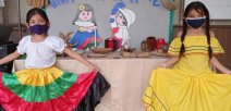Estudiantes de la escuela Carolina Dent celebran 25 de julio