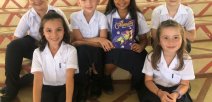 Estudiantes el libro el Principito edición Zaguate